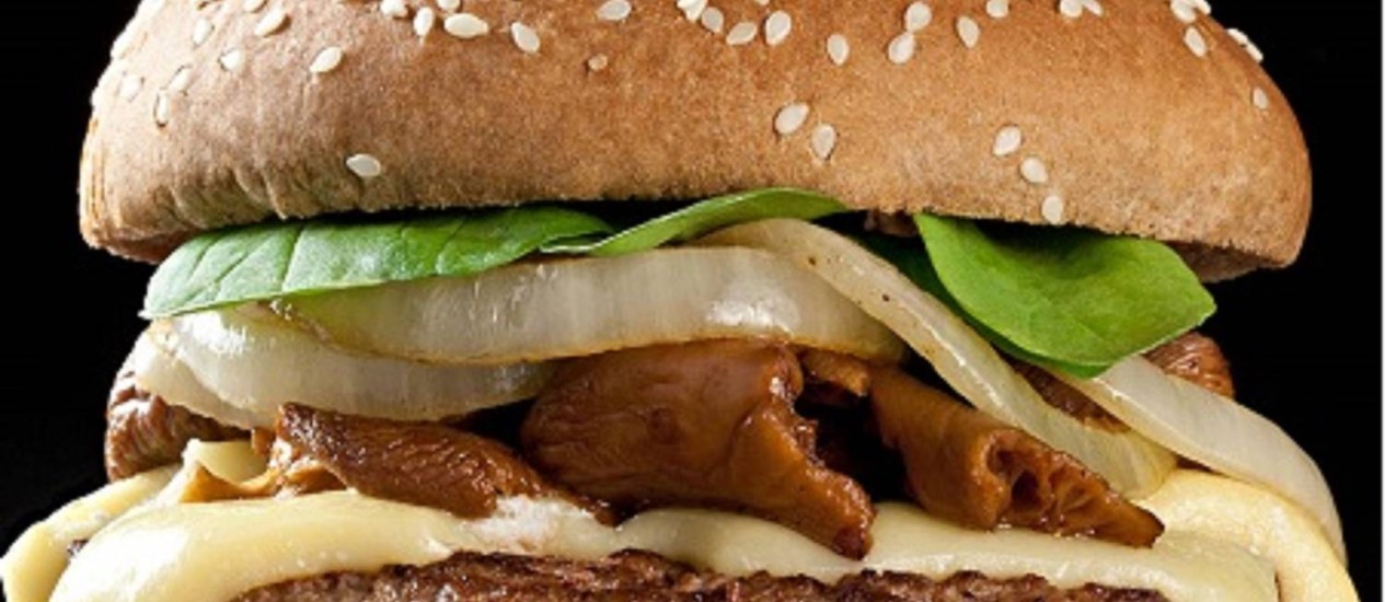 Hambúrguer. Sobrepeso e obesidade são problemas mundiaisFoto: Divulgação